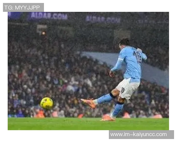 曼城遗憾错失良机萨维尼奥禁区内连射遭保托雷斯门线救险